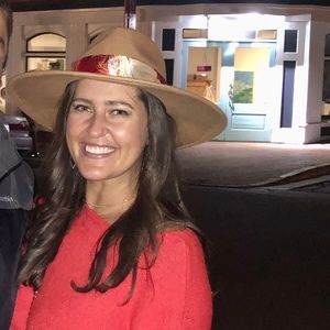 Meet your Posher, Noelle